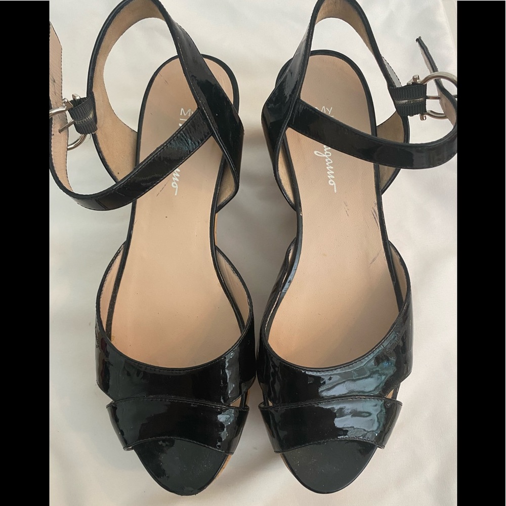 Ferragamo Black Sandal - Platform Heel